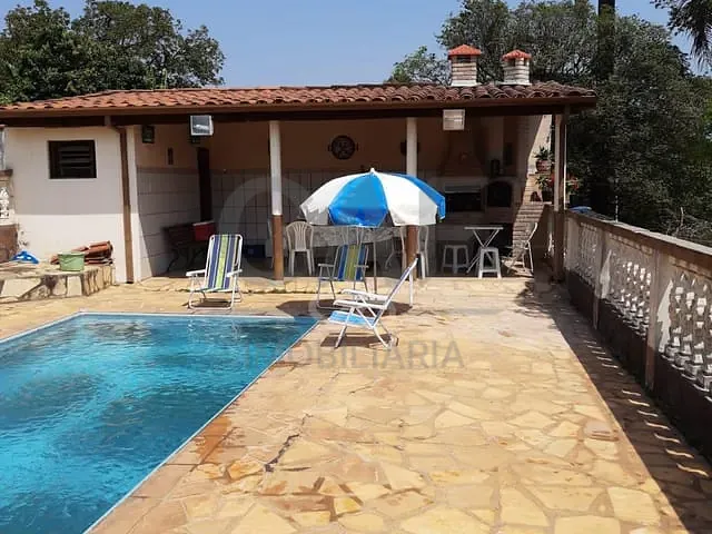Chácara 3 quartos e 2 banheiros, à venda, no bairro Chácara Flor da Porcelana (Arcadas) em Amparo