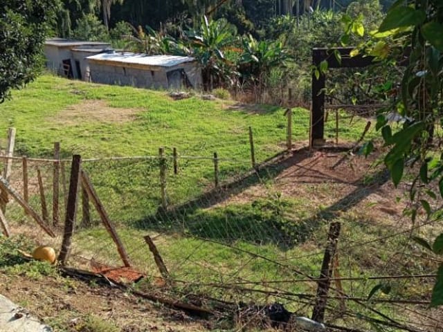 Chácara com 18000m² 5 quartos e 5 banheiros, à venda, no bairro Mombaça em Itapecerica da Serra