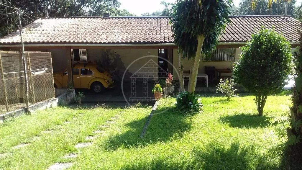 Sítio, 3 quartos, 2000 m² - Foto 1