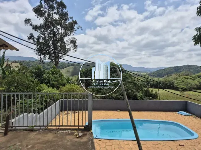 Chácara com 23260m² 4 quartos e 4 banheiros, à venda, no bairro dos Marianos em Senador José Bento