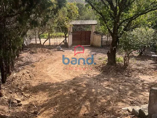 Chácara 3 quartos e 2 banheiros, à venda, no bairro Bom Retiro em Porto Feliz