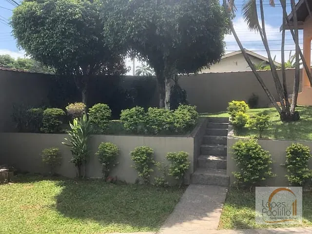 Chácara com 1000m² 4 quartos e 4 banheiros, à venda, no bairro Condomínio Jardim Centenário em Atibaia