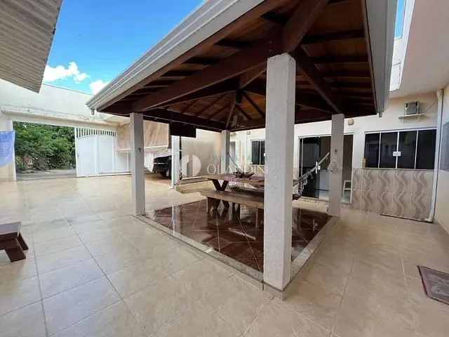 Chácara com 1000m² 2 quartos e 3 banheiros, à venda, no bairro Correios em Engenheiro Coelho