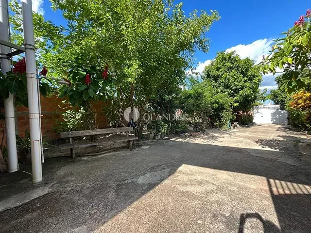 Chácara com 1000m² 2 quartos e 3 banheiros, à venda, no bairro Correios em Engenheiro Coelho