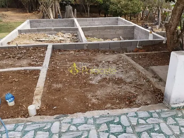Chácara 1 quarto e 1 banheiro, à venda, no bairro Goiabal em Pindamonhangaba