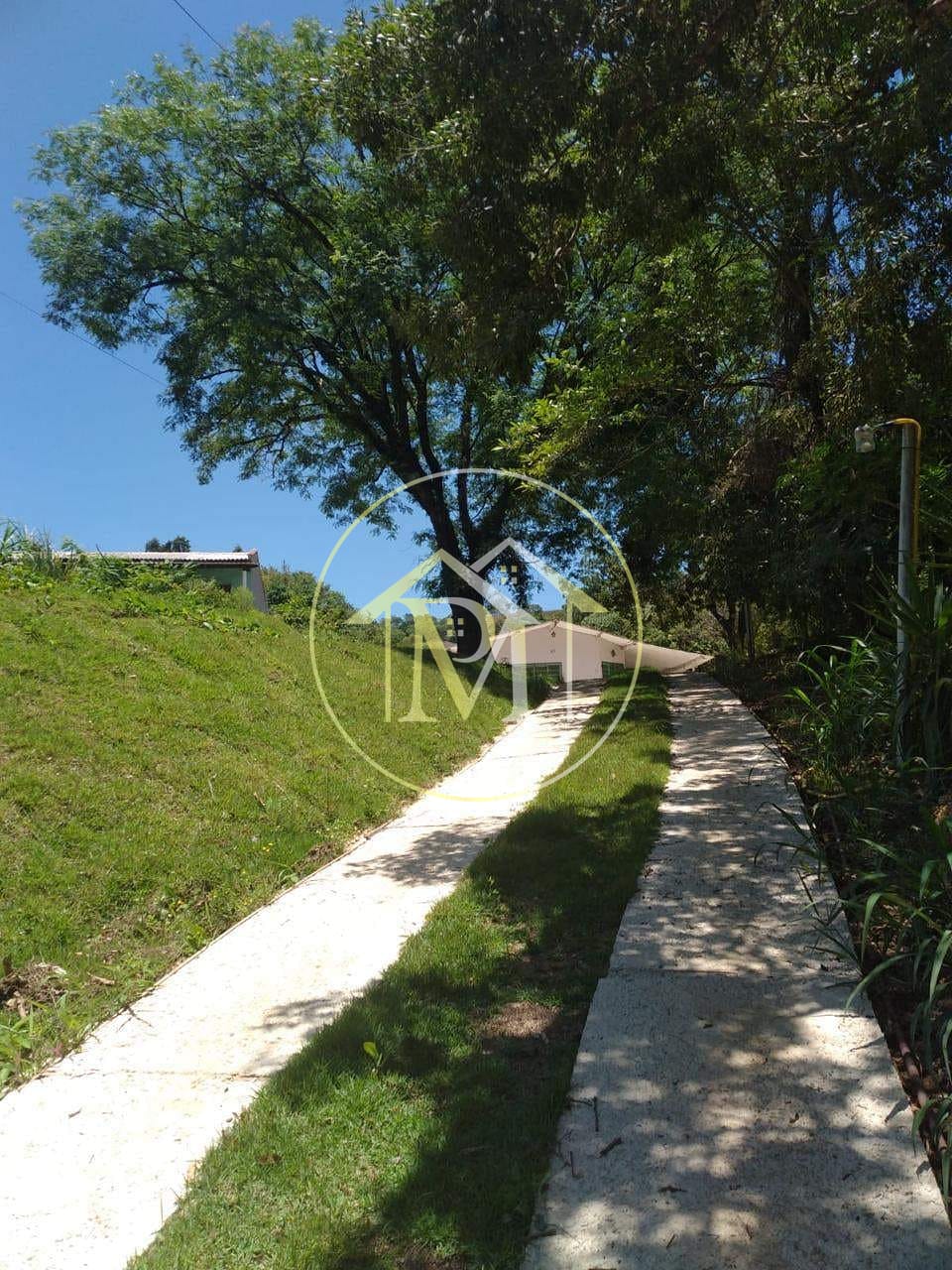 Chácara à venda com 3 quartos, 250m² - Foto 11