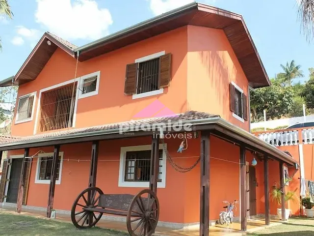 Chácara com 2000m² 3 quartos e 4 banheiros, à venda, no bairro Freitas em São José dos Campos
