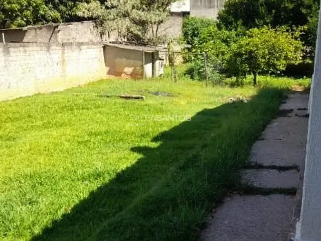 Chácara com 800m² 2 quartos e 1 banheiro, à venda, no bairro Jardim Colonial em Araçoiaba da Serra