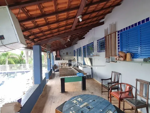 Chácara com 1090m² 2 quartos e 2 banheiros, à venda, no bairro Núcleo Urbano Bom Jardim em Jaguariúna