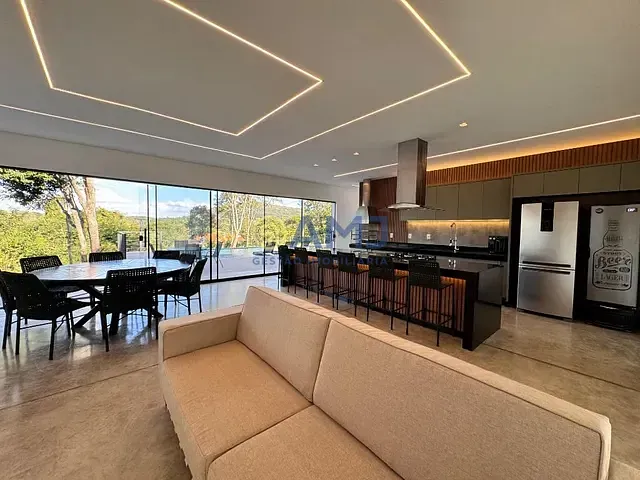 Chácara com 1873m² 3 quartos e 4 banheiros, à venda, no bairro Condomínio Country Ville em Hidrolândia