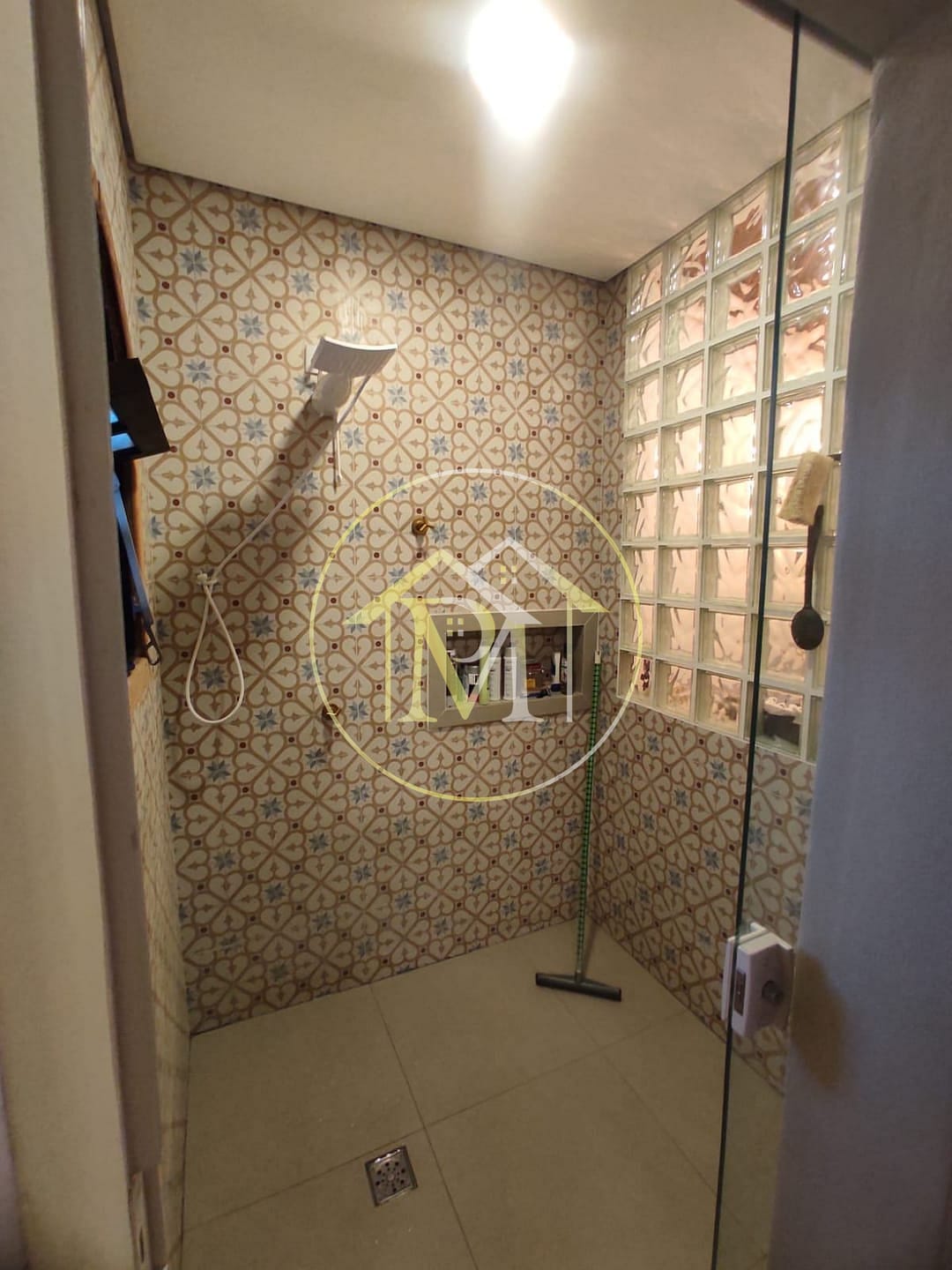 Chácara à venda com 7 quartos, 840m² - Foto 32