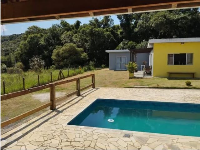 Chácara com 1000m² 4 quartos e 4 banheiros, à venda, no bairro Capim Azedo em Ibiúna