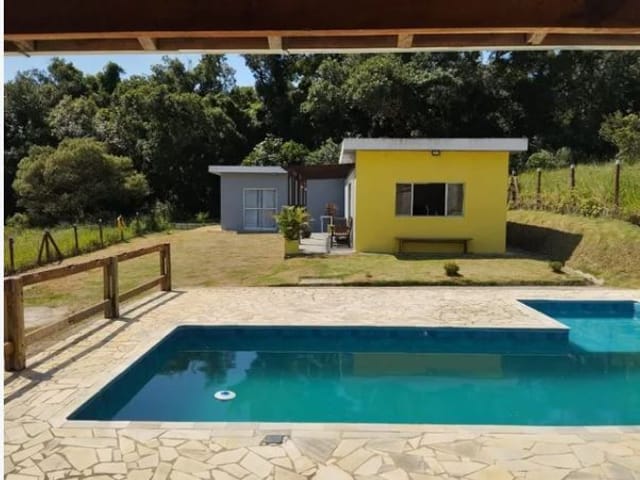 Chácara com 1000m² 4 quartos e 4 banheiros, à venda, no bairro Capim Azedo em Ibiúna