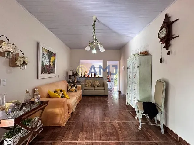 Chácara com 2228m² 2 quartos e 2 banheiros, à venda, no bairro Zona Rural Hidrolandia em Hidrolândia