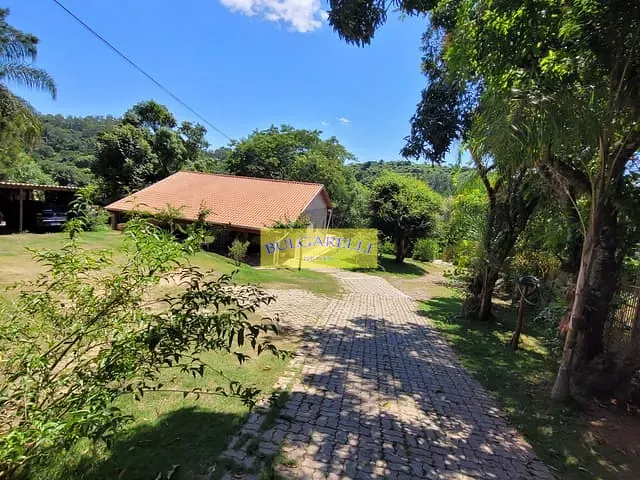 Chácara com 4700m² 2 quartos e 3 banheiros, à venda, no bairro Jardim Rosaura em Jundiaí