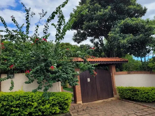 Chácara com 1000m² 3 quartos e 4 banheiros, à venda, no bairro Colinas do Mosteiro de Itaici em Indaiatuba