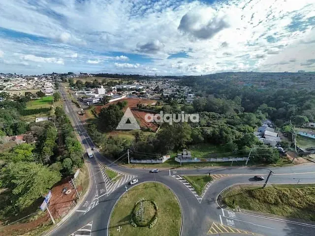 Chácara à venda, no bairro Jardim Carvalho em Ponta Grossa
