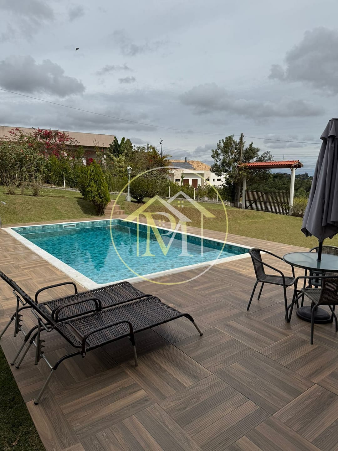 Chácara, 4 quartos, 1200 m² - Foto 1