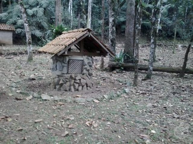 Chácara com 52000m² 4 quartos e 3 banheiros, à venda, no bairro Zona Rural em Santo Antônio Do Pinhal