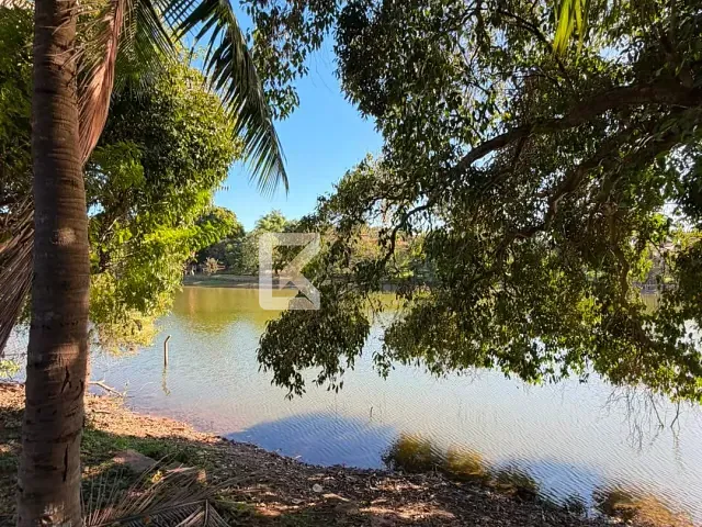 Chácara com 2500m² 4 quartos e 2 banheiros, à venda, no bairro Colinas do Mosteiro de Itaici em Indaiatuba
