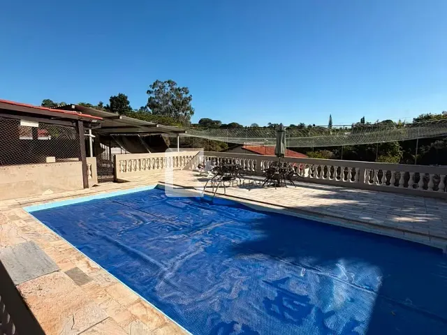 Chácara com 2500m² 4 quartos e 2 banheiros, à venda, no bairro Colinas do Mosteiro de Itaici em Indaiatuba