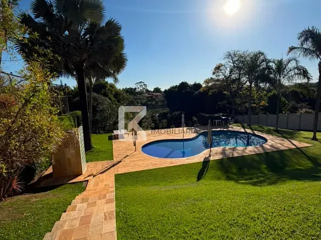 Chácara com 2500m² 5 quartos e 7 banheiros, à venda, no bairro Colinas do Mosteiro de Itaici em Indaiatuba