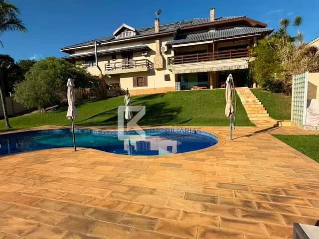 Chácara com 2500m² 5 quartos e 7 banheiros, à venda, no bairro Colinas do Mosteiro de Itaici em Indaiatuba