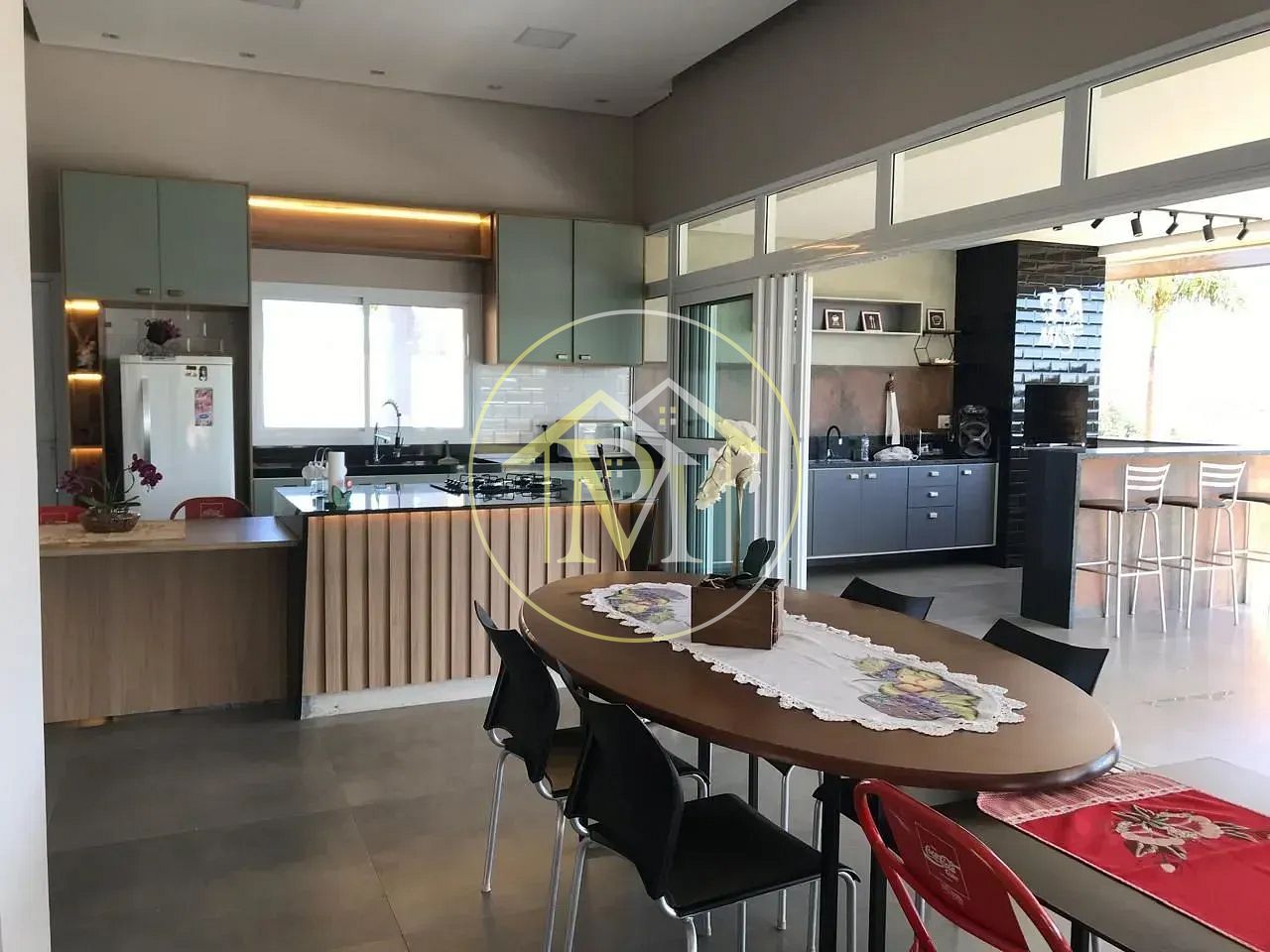 Chácara à venda com 4 quartos, 250m² - Foto 17