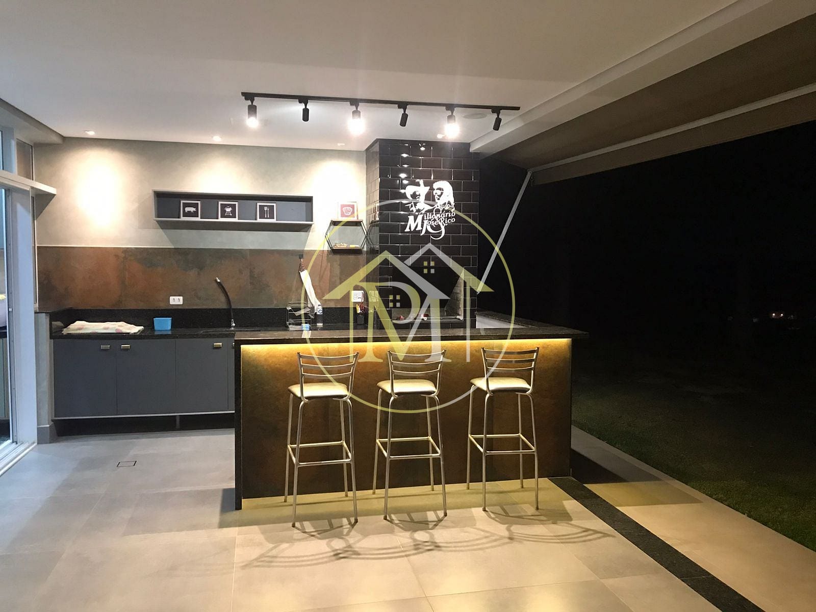 Chácara à venda com 4 quartos, 250m² - Foto 21