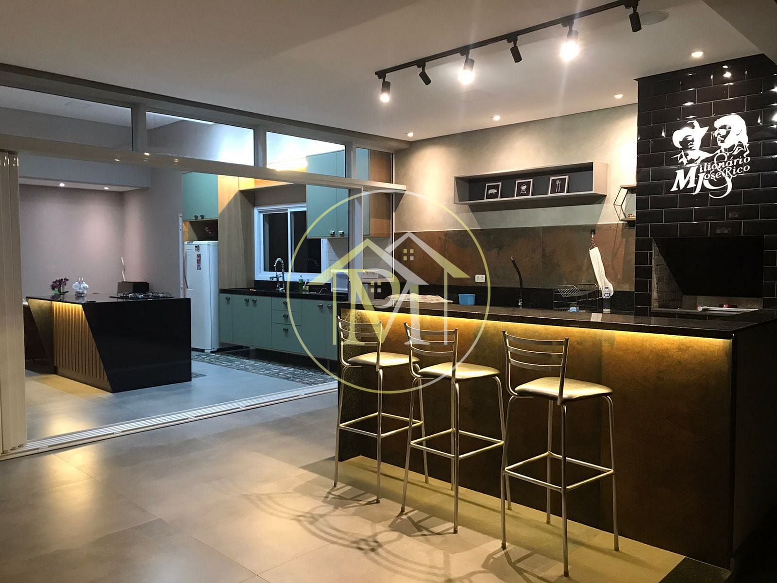 Chácara à venda com 4 quartos, 250m² - Foto 10