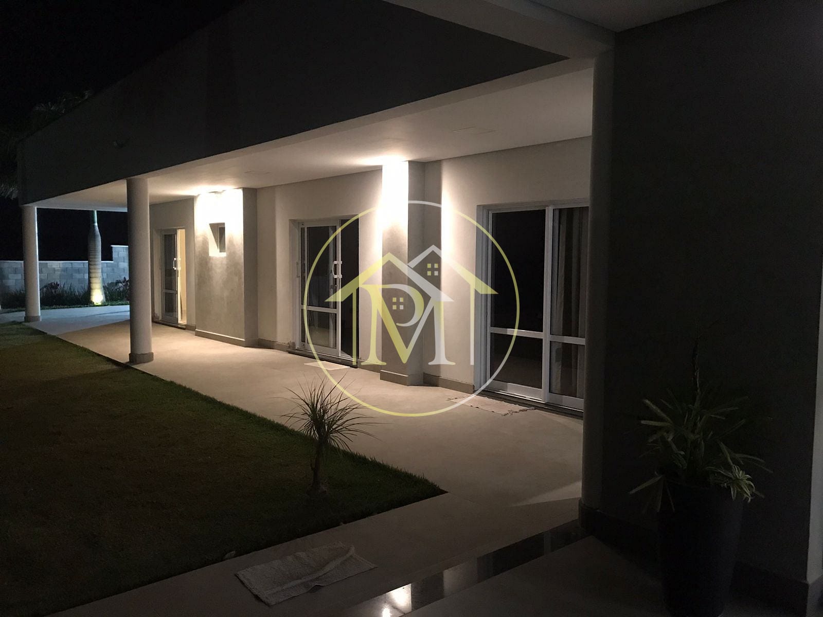 Chácara à venda com 4 quartos, 250m² - Foto 13