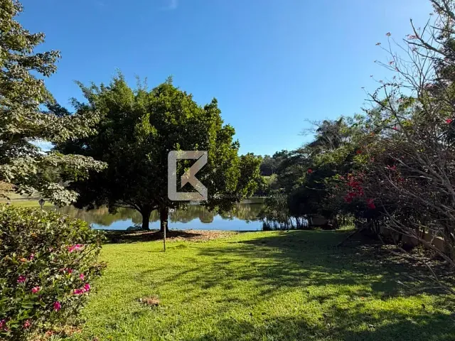 Chácara com 10000m² 4 quartos e 7 banheiros, à venda, no bairro Recanto das Flores em Indaiatuba