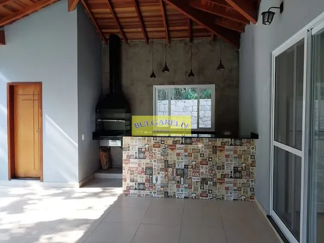 Chácara com 1066m² 3 quartos e 3 banheiros, à venda, no bairro HORTO em Jundiaí