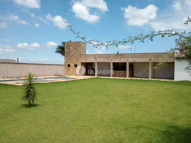 Chácara com 1130m² 3 quartos e 3 banheiros, à venda, no bairro Itapavussu em Cosmópolis