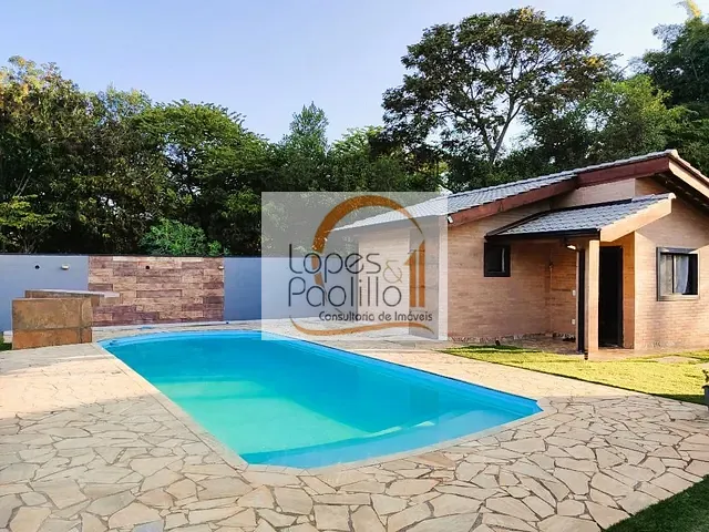 Chácara com 1348m² 2 quartos e 3 banheiros, à venda, no bairro Jardim Brogotá em Atibaia