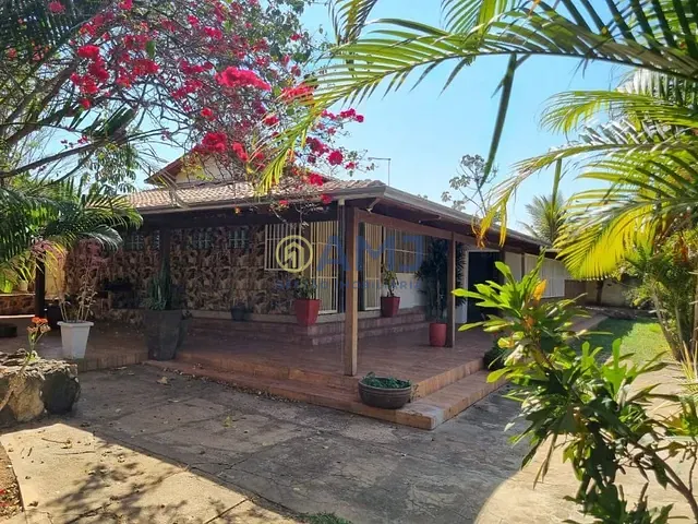 Chácara com 2030m² 4 quartos e 4 banheiros, à venda, no bairro Zona Rural em Hidrolândia