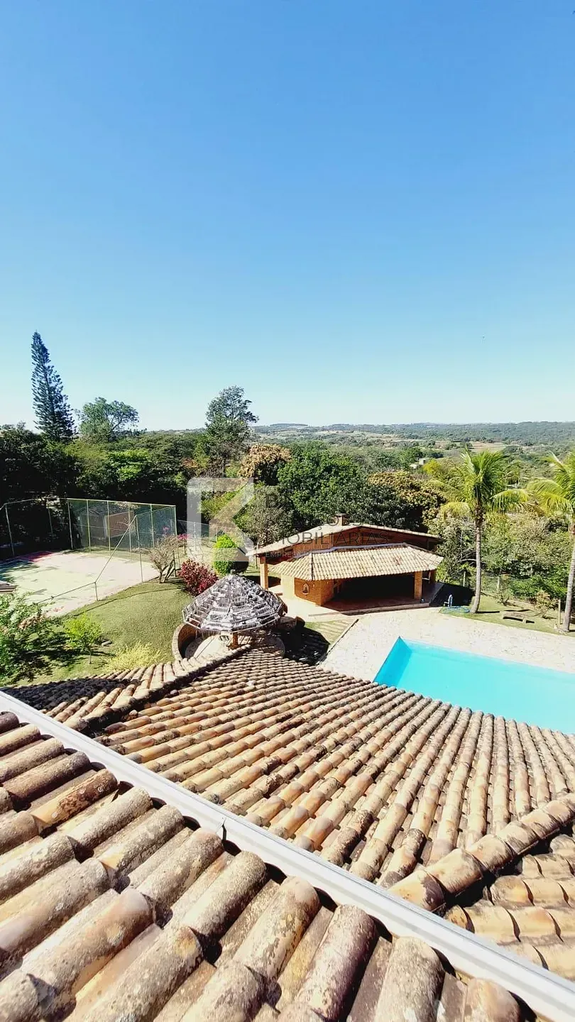 Sítio, 4 quartos, 3000 m² - Foto 1