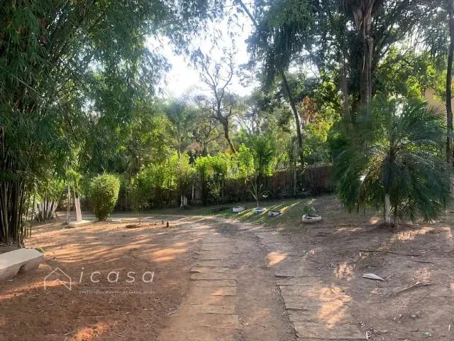 Chácara com 6000m² 4 quartos e 3 banheiros, à venda, no bairro Guamirim em Caçapava