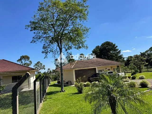 Chácara com 3500m², à venda, no bairro Centro em Carambeí