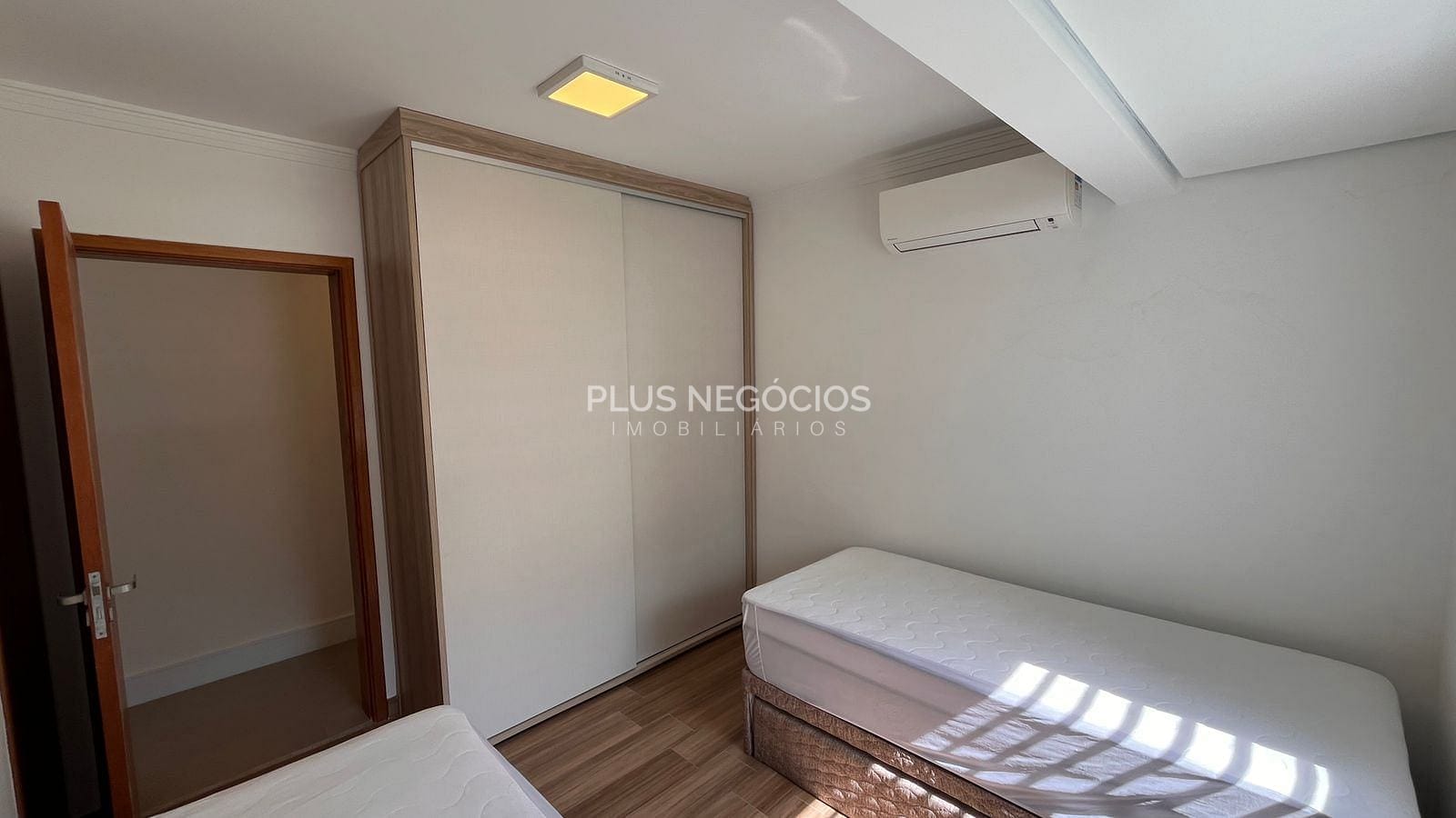 Chácara, 5 quartos, 3657 m² - Foto 28