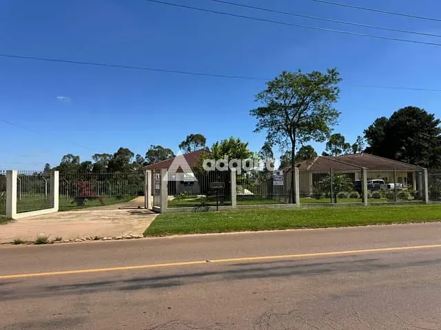 Chácara com 5800m² 3 quartos e 2 banheiros, à venda, no bairro Centro em Carambeí