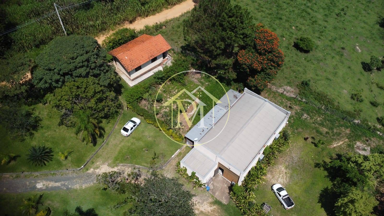 Fazenda à venda com 7 quartos, 10m² - Foto 1