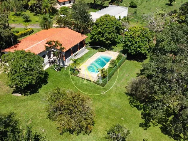 Chácara com 547m² 7 quartos e 6 banheiros, à venda, no bairro Pinheirinho em Itu