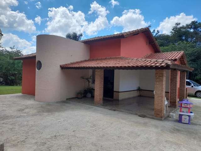 Chácara com 6000m² 2 quartos e 2 banheiros, à venda, no bairro Areias em Itapeva