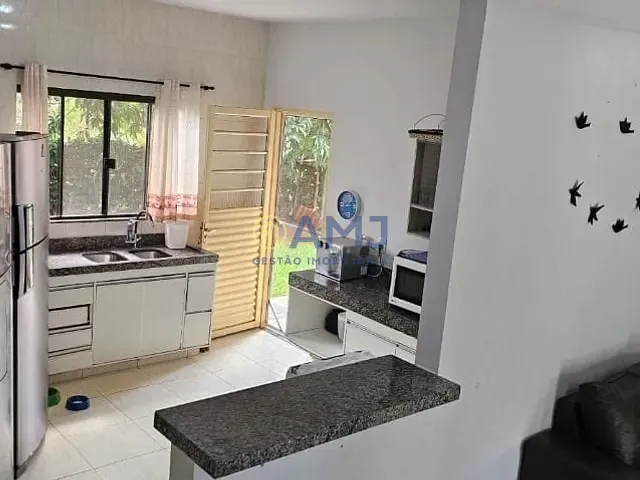 Chácara com 2158m² 4 quartos e 5 banheiros, à venda, no bairro Cachoeirinha em Aragoiânia