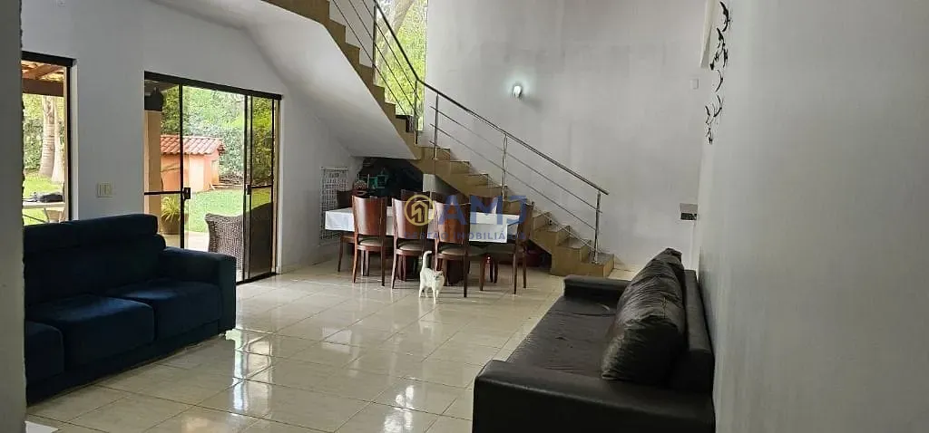 Sítio, 4 quartos, 2158 m² - Foto 2