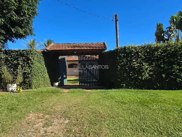 Chácara com 1000m² 2 quartos e 2 banheiros, à venda ou para alugar, no bairro Bosque dos Eucaliptos em Araçoiaba da Serra
