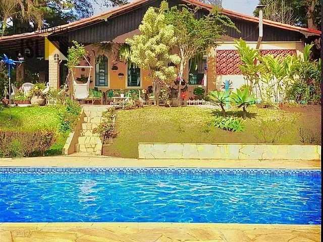 Chácara com 3900m² 3 quartos e 2 banheiros, à venda, no bairro Sapé 1 em Caçapava