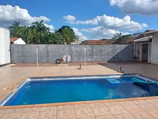 Chácara com 750m² 3 quartos e 2 banheiros, à venda, no bairro Parque Das Palmeiras em Artur Nogueira