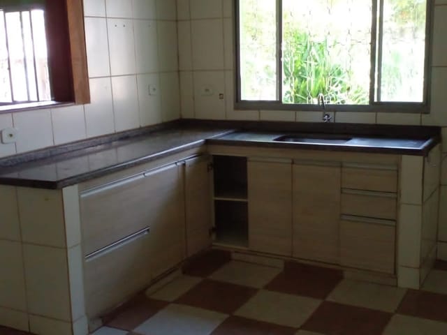 Chácara com 2000m² 4 quartos e 4 banheiros, à venda, no bairro Goiabal em Pindamonhangaba